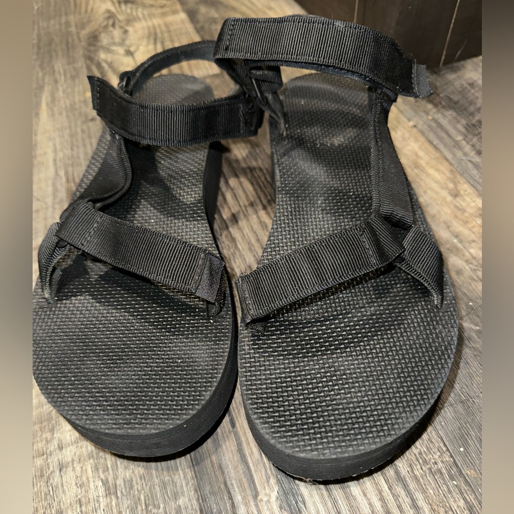 Black platform sandals teva women’s 10